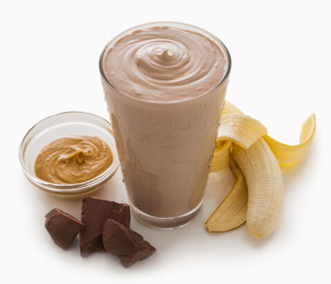 Smoothie peanut butter, banane et chocolat (59 g protéines)