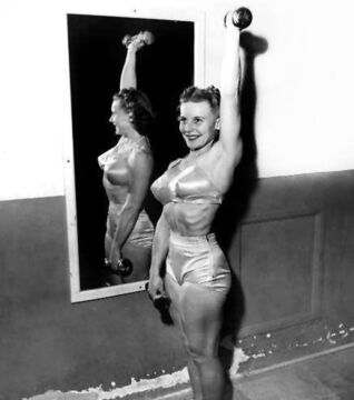 8. Abbye Stockton : elle a été une grande figure du bodybuilding à partir de années 40 démocratisant la pratique auprès des femmes