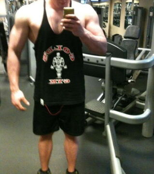 Un joli déséquilibre entre le haut et le bas du corps