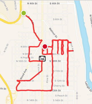 Outre les simples phallus, Claire aime parfois changer et se complique un peu la tâche. Comme ici, où l'on aperçoit clairement l'idée qu'elle a voulu mettre en perspective.