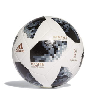 HERBE - Telstat 18 - Adidas. C'est le ballon de la Coupe du Monde 2018. Celui avec lequel on a ramené la coupe à la maison.