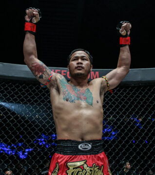 18 - Yodsanklai Fairtex (muay thaï, kickboxing)