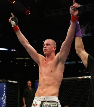 3 - Stefan Struve, 2m13 pour 120 kg
