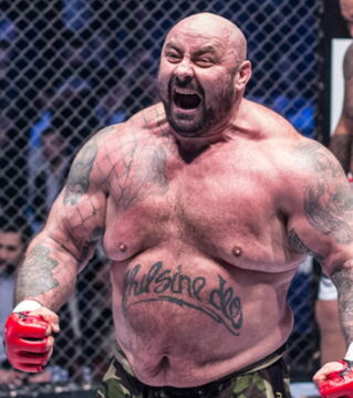 7 - Alexandru Lungu, 1m82 pour 165 kg