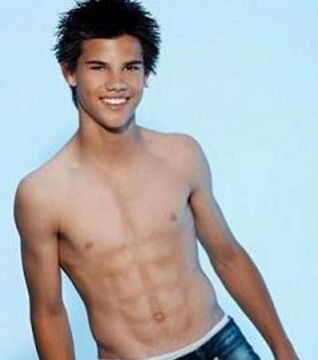 Tyler Lautner est connu pour son rôle dans Twilight