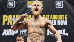 Jake Paul arrivera face à Mike Tyson avec une tenue à 1 million de dollars